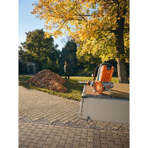 Stihl BGA300 fúvógép akkus BGA 300